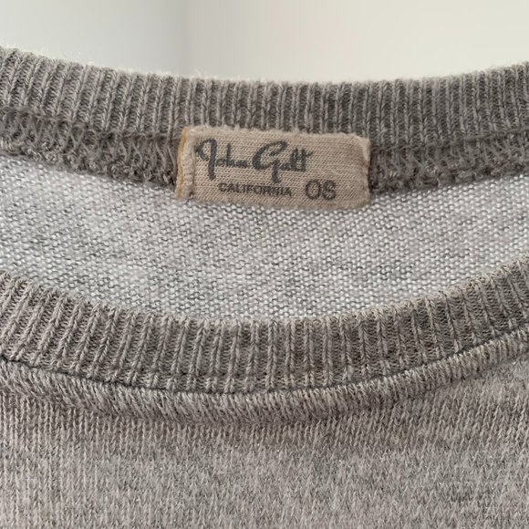 Brandy Melville Heather Grey Sweater - Picture 3 of 3